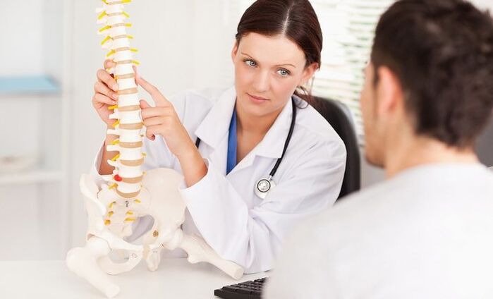 Servikal osteokondroz tedavisini reçete etmek için bir doktora danışmalısınız.